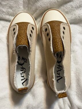 Very G Beige & Tan Slip-On Canvas Sneakers - no box , slight mark on one